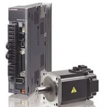 Мицубиши Нов & Оригинален MR-J4 серия Серво усилвател MR-J4-700B4 Задвижване на движение 7kW